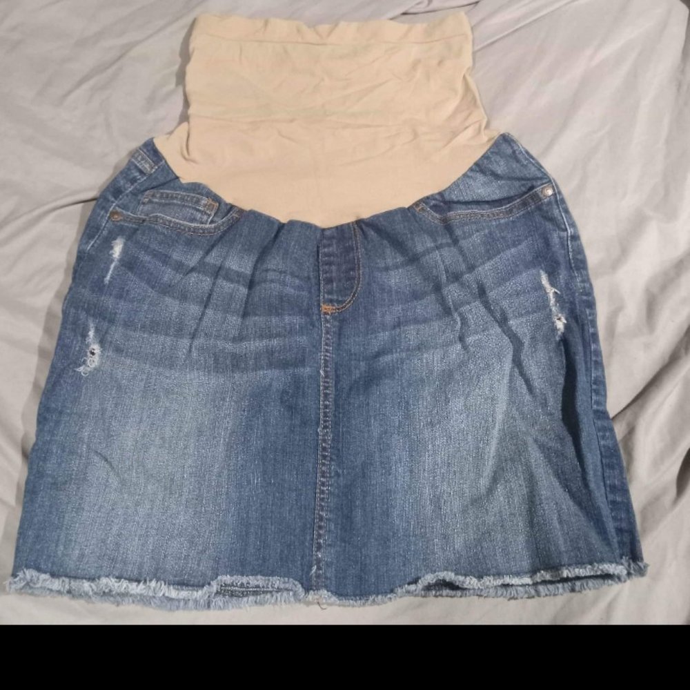 Small maternity denim skirt